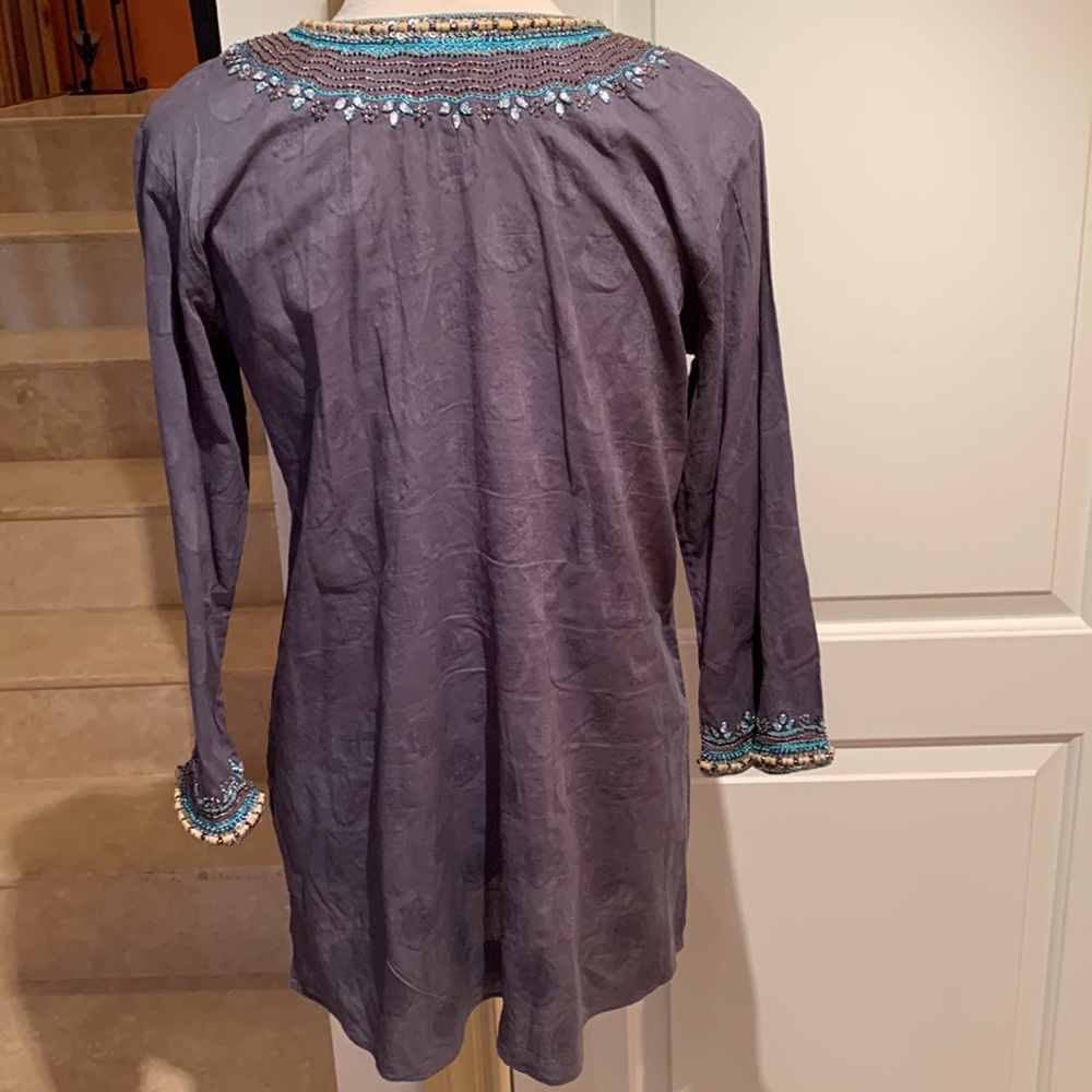 SULU! Ladies Kurti/Tunic. Hand set beads and embroidery work. - Picture 5 of 11